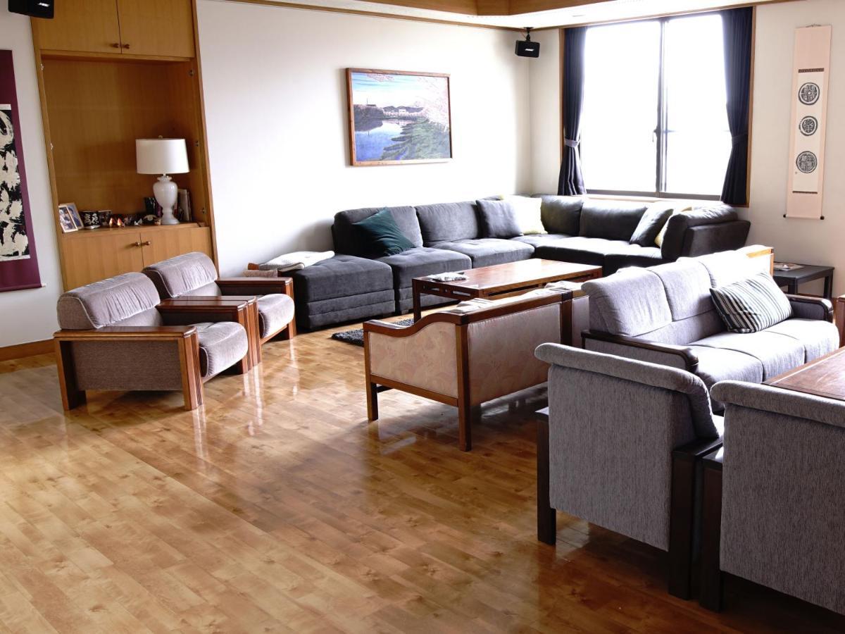 Refre Hotel